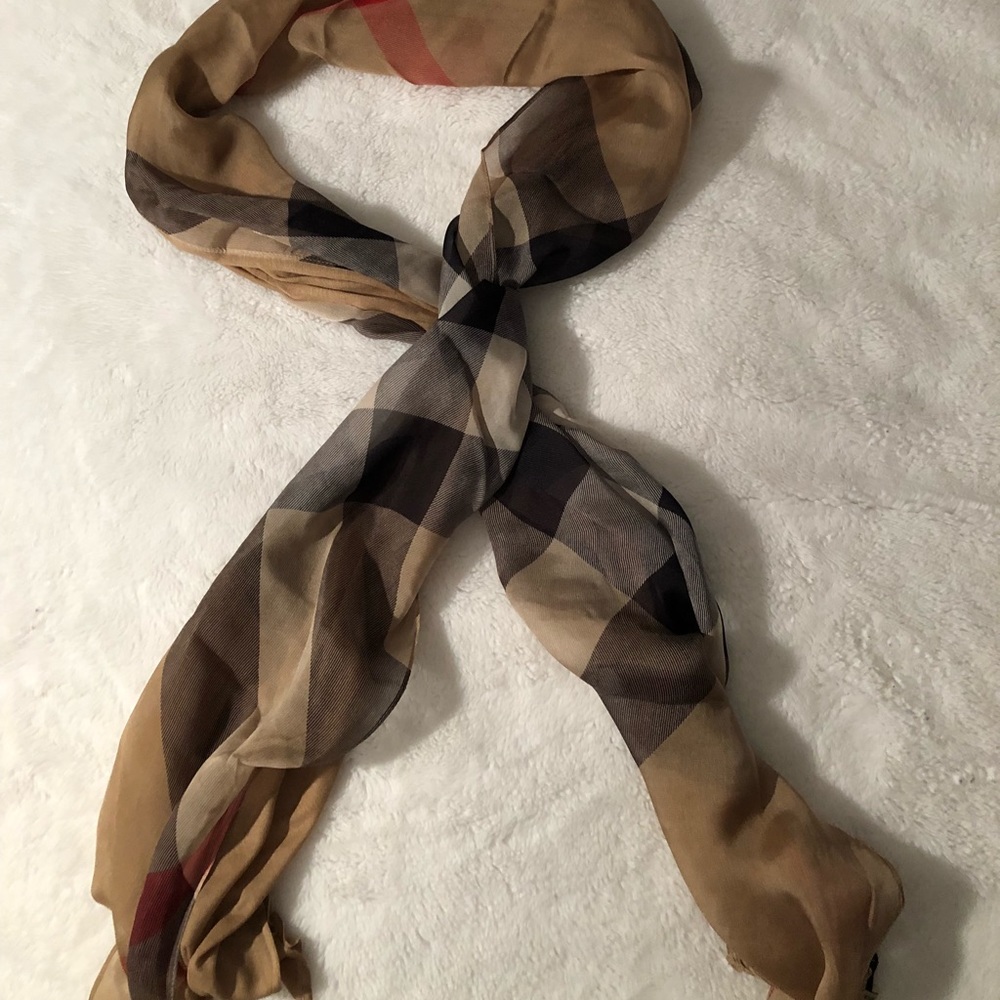 Burberry lightweight camel and check scarf